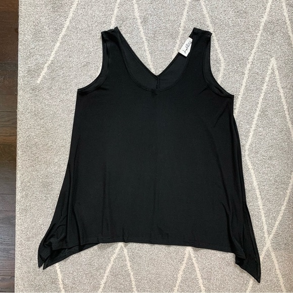 Joseph Ribkoff Tops - Joseph Ribkoff Black Sleeveless Handkerchief Hem Stretch v-neck Top